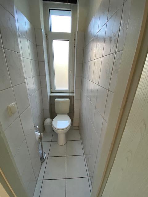 WC mit Fenster