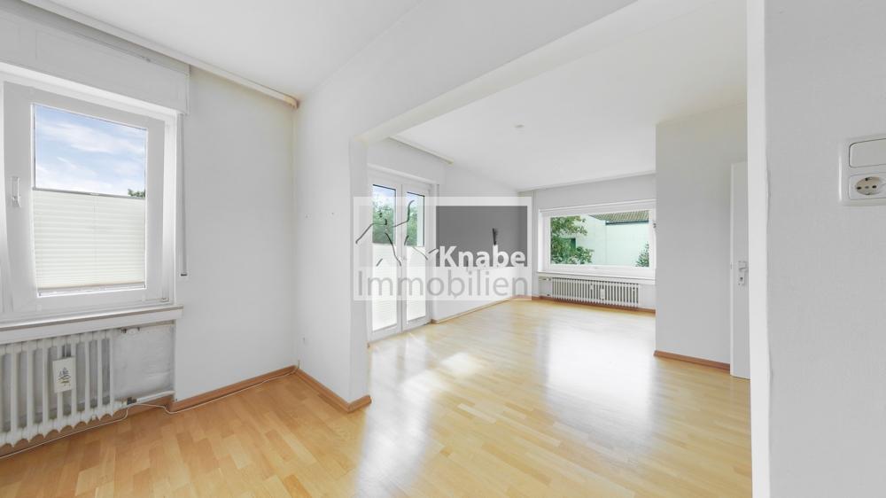 Zentral in Spenge: Wohnkomfort mit Kamin und Südbalkon! - Foto 2