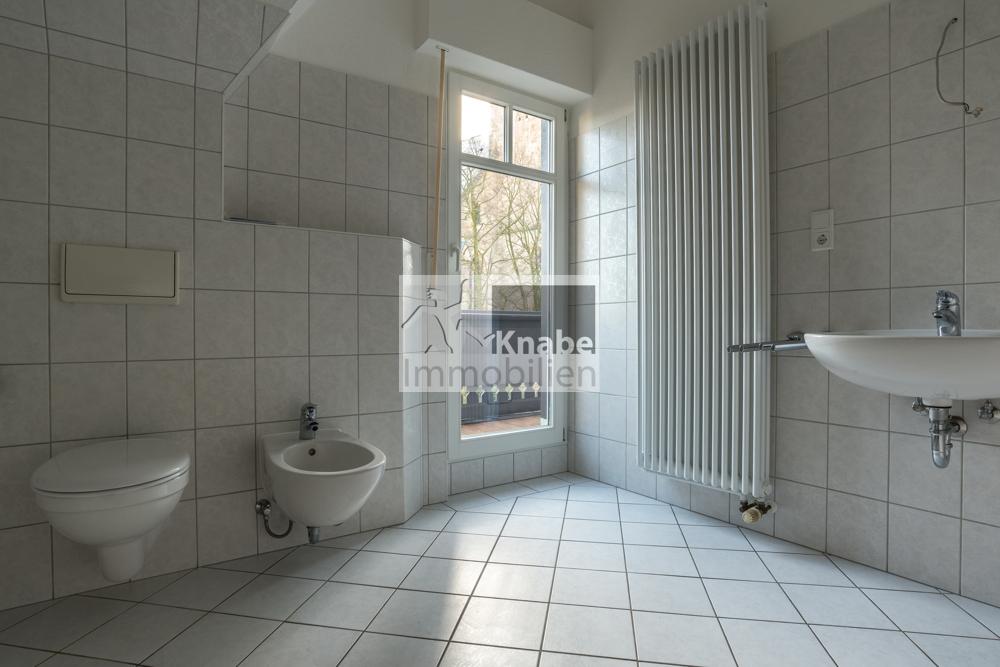 Altbau-Charme trifft modernes Wohnen! Maisonettewohnung im Herzen von Wellingholzhausen! - Photo 2