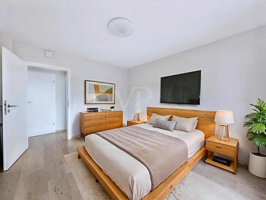 Schlafzimmer OG (digitales Staging)