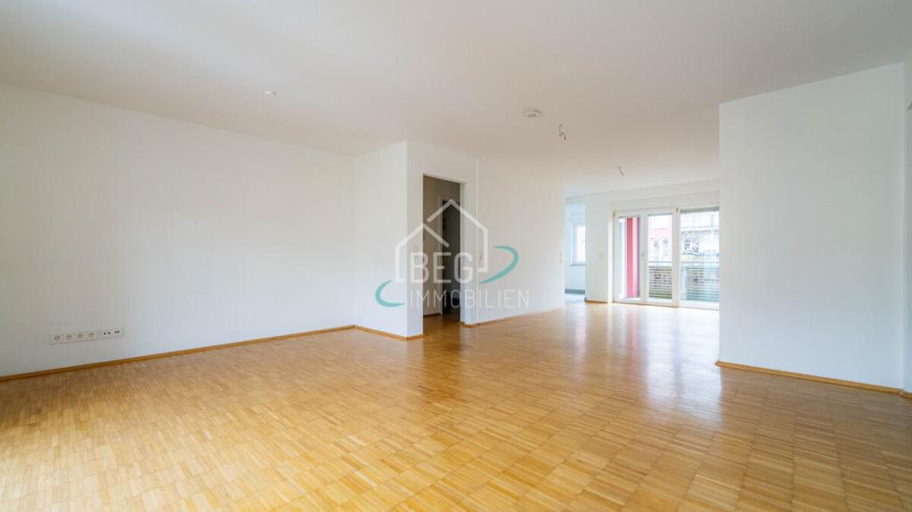 Moderne 3-Zimmer-Wohnung mit Südbalkon, Parkettboden und Carport - Foto 3