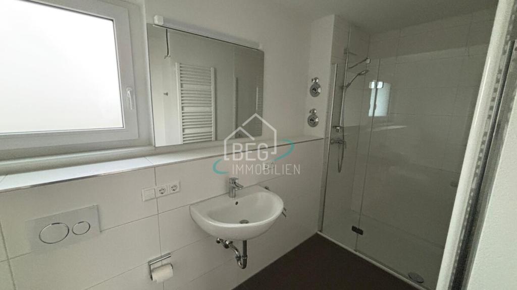 Wohnen mit Stil und Licht – Traumhafte 3,5-Zimmer-Wohnung in Hessental (Sonnenrain) - Photo 3