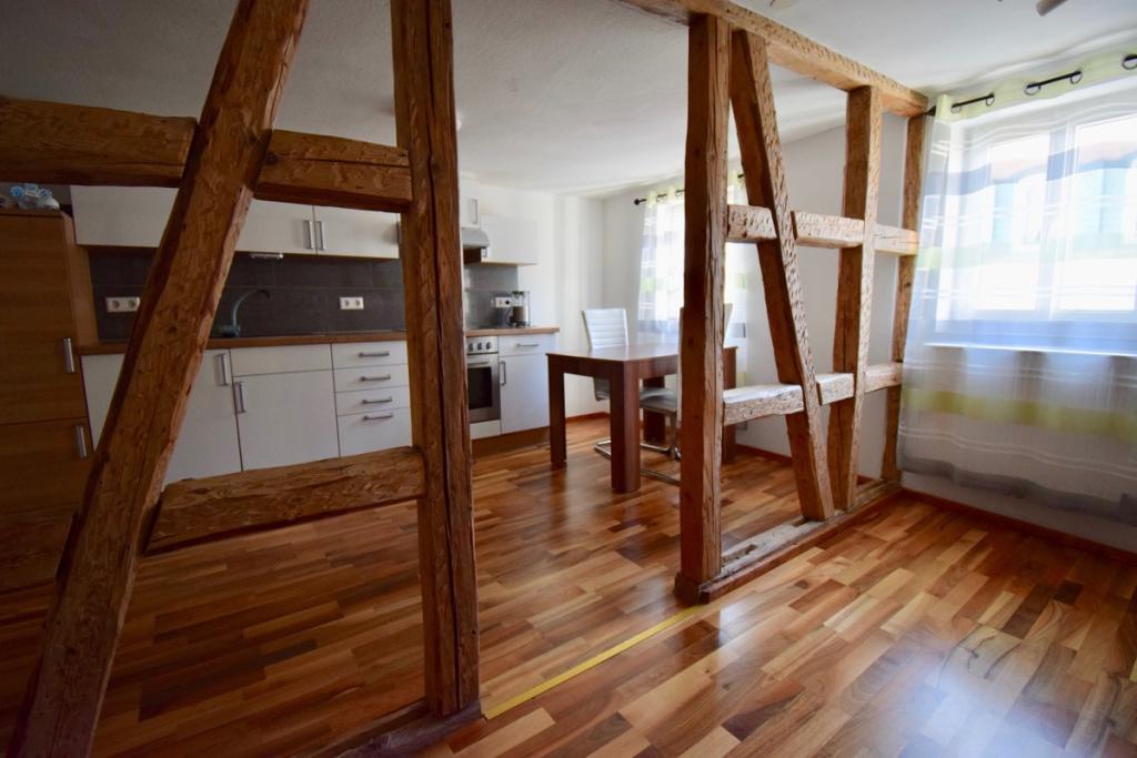 Top-Innenstadtlage: 2-Zimmer-Altbauwohnung mit besonderem Charme - Photo 3