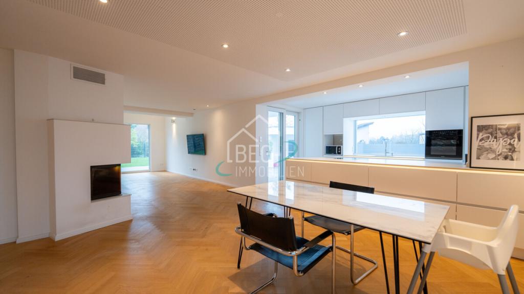 Luxuriöses Architektenhaus mit Pool und Urlaubsflair - Photo 1