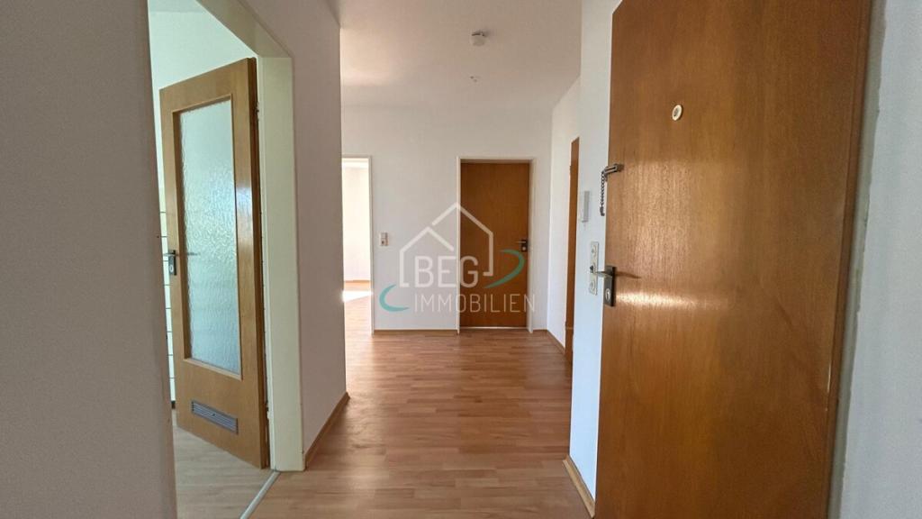 Stilvolle 3-Zimmer-Wohnung mit Stellplatz im Herzen von Weikersheim - Foto 5