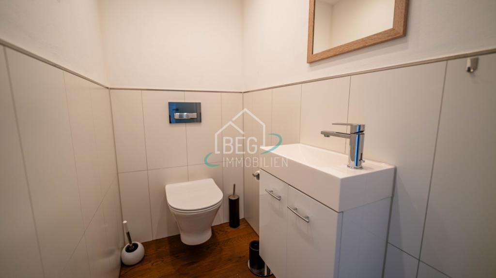 Wohnhaus: Bad EG 