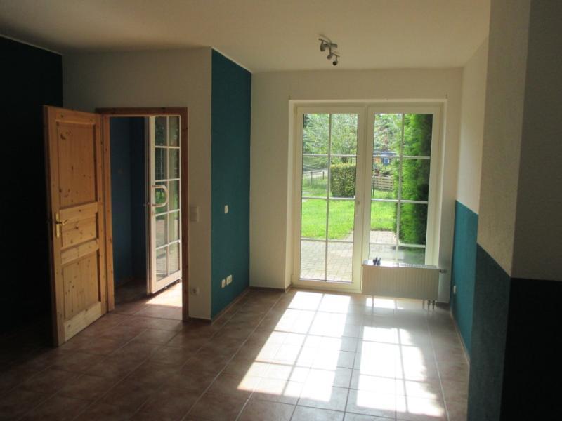 2 Zimmer Wohnung, mit Terrasse und Gartennutzung - Foto 1