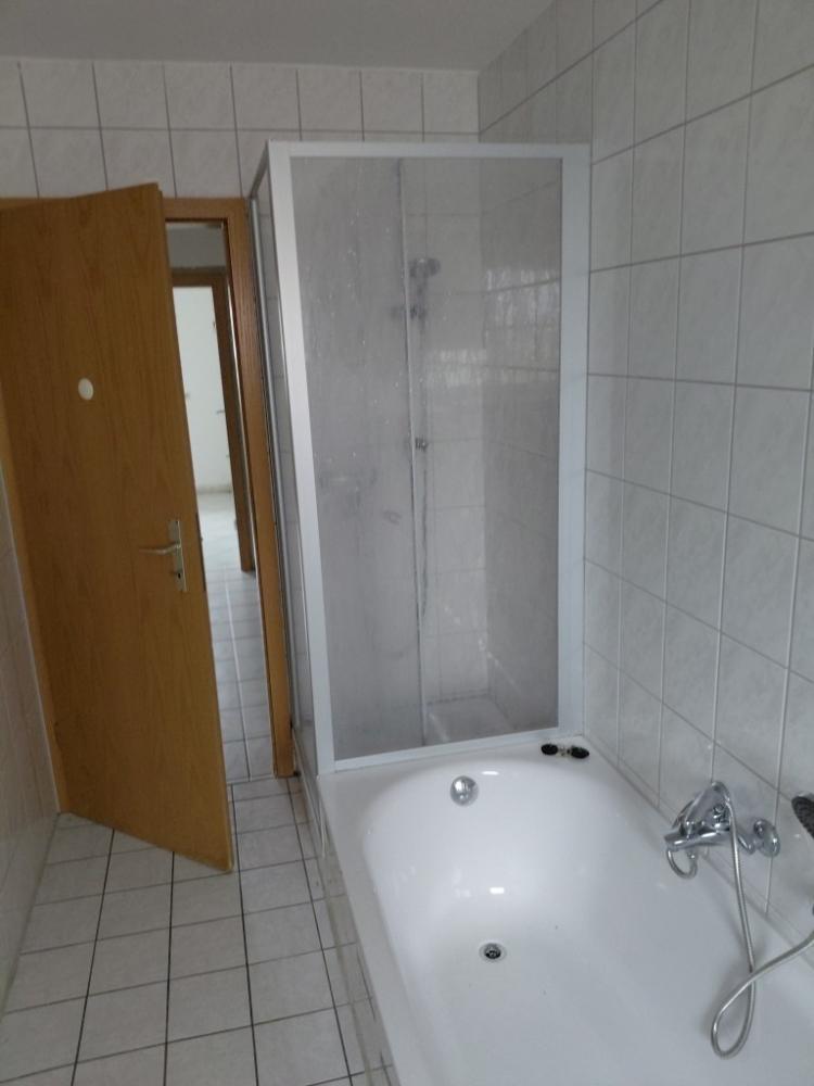 Großzügige 3 Zimmer Wohnung mit Terrasse zu vermieten - Foto 5