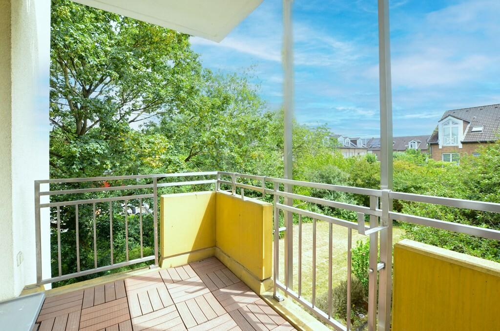 Zentrumsnahes Schmuckstück mit Balkon & Tiefgarage - Foto 5