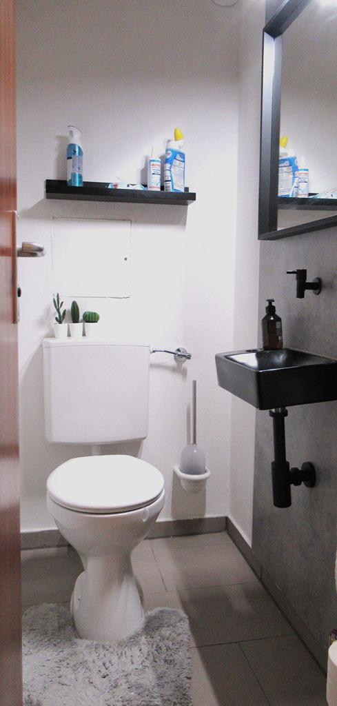 WC.JPG