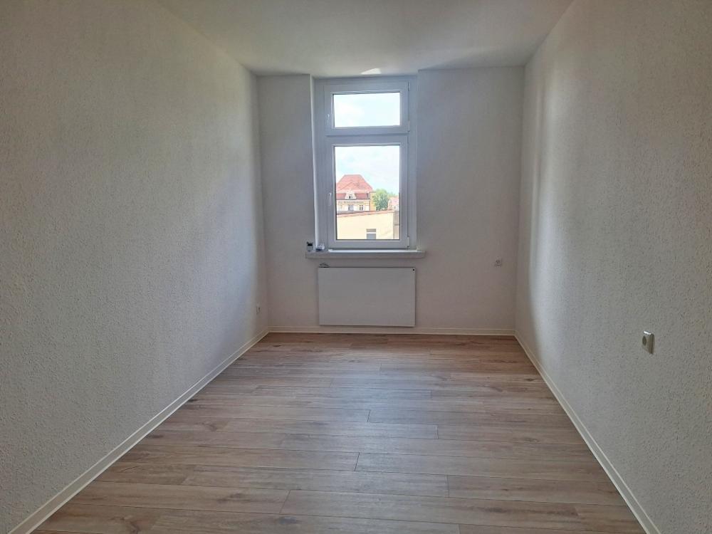 ERSTBEZUG nach Sanierung | 2 Zimmer mit Küche, Duschbad und Balkon - Photo 3