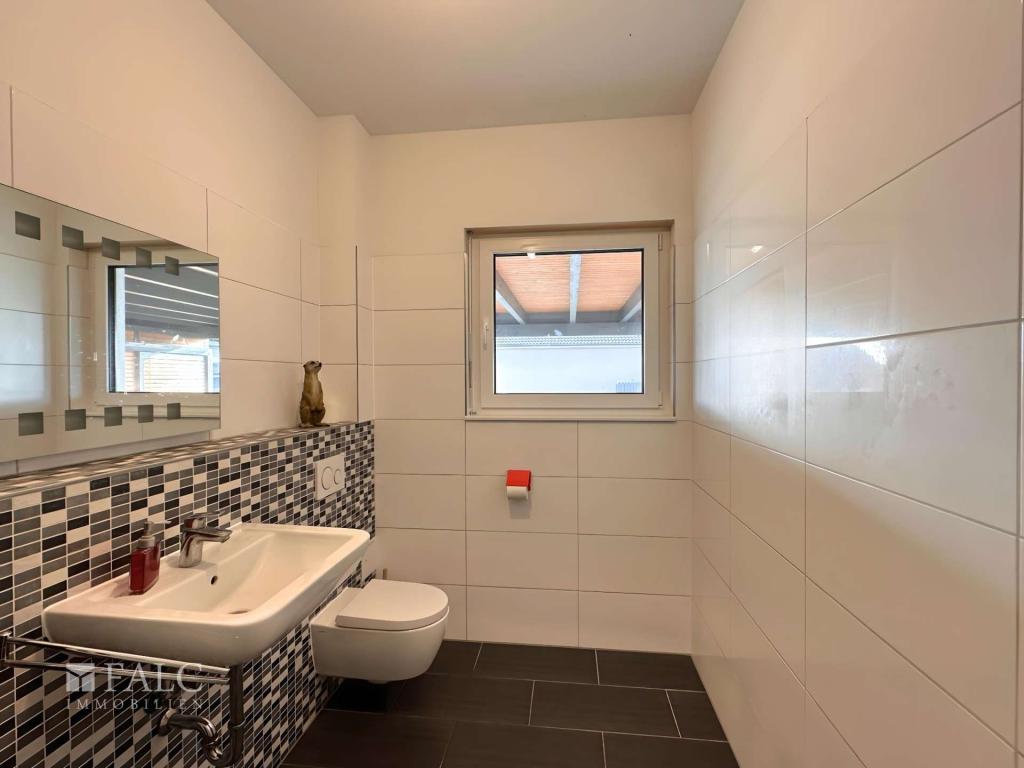 ***Exklusives Einfamilienhaus mit gehobener Ausstattung*** - Photo 5