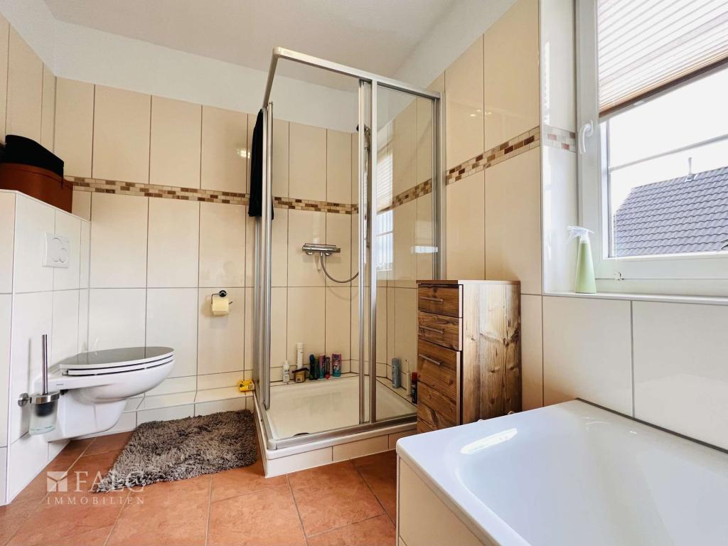 Badezimmer I OG_WE II_links