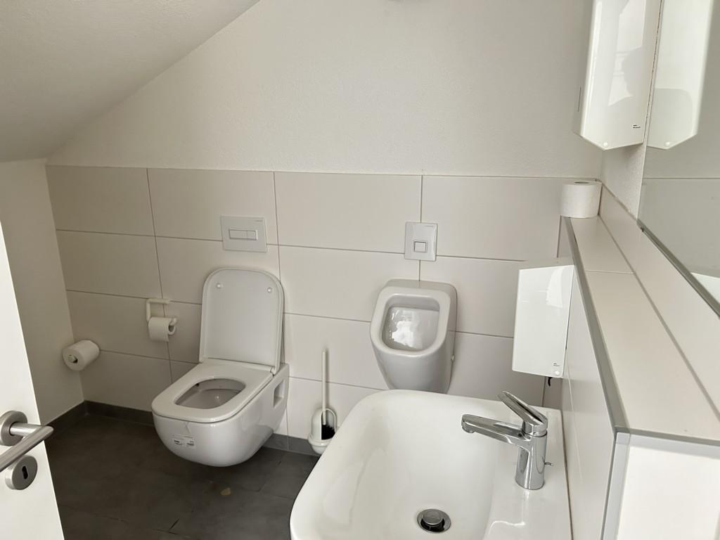 Sanitäranlagen im DG
