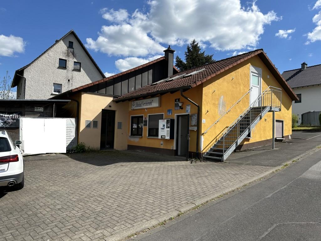 Straßenansicht