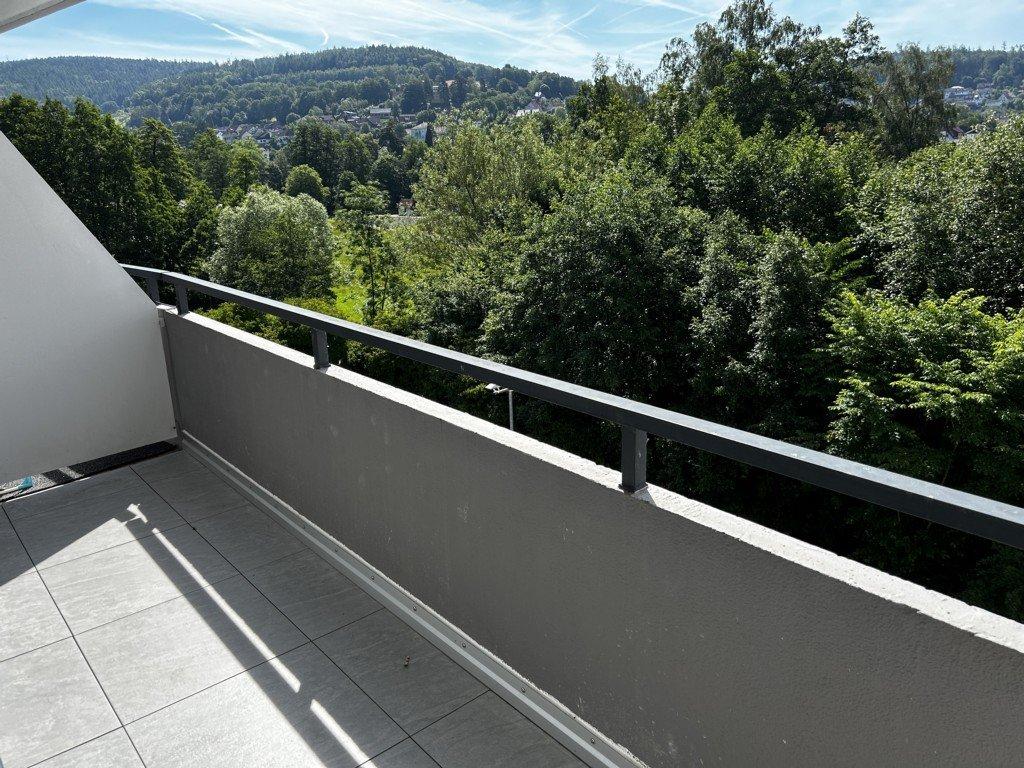 Moderne 2-Zimmer-Wohnung mit zwei Balkonen und Aufzug in Bad Brückenau - Foto 2