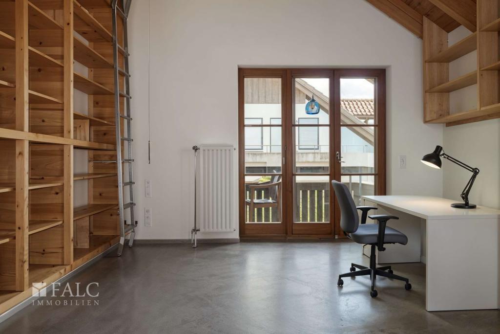 Einrichtungsbeispiel Zimmer mit Balkon
