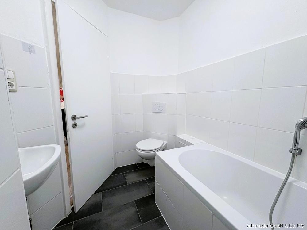Stilvoll renovierte 3,5-Zimmer-Wohnung – ideal für Paare in Hof - Photo 5