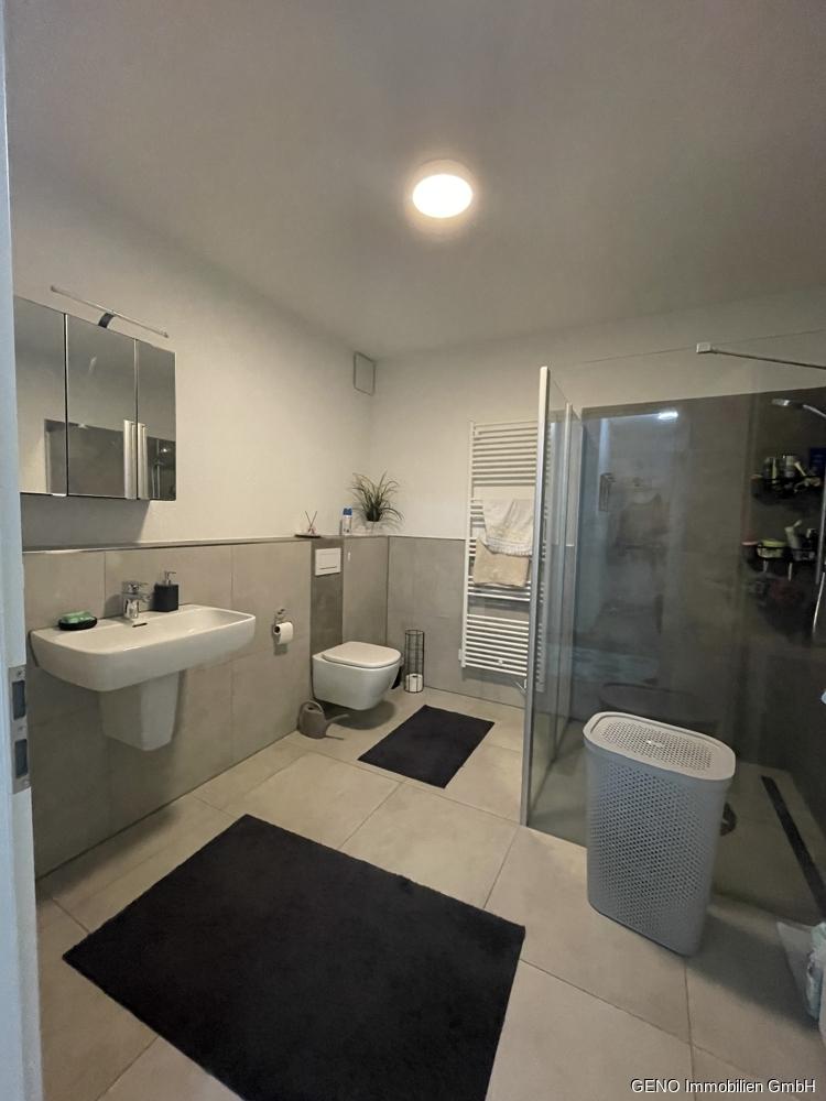 Attraktive Obergeschoss Wohnung mit Balkon zu vermieten - Photo 4