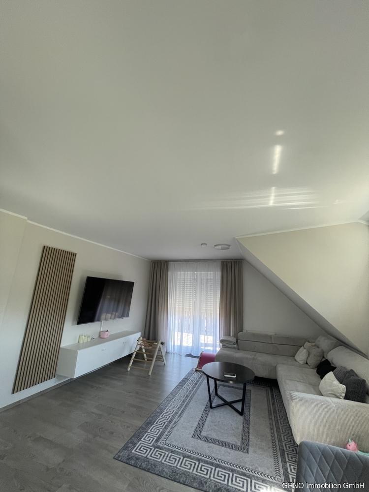 geräumige Obergeschosswohnung zu vermieten - Photo 1
