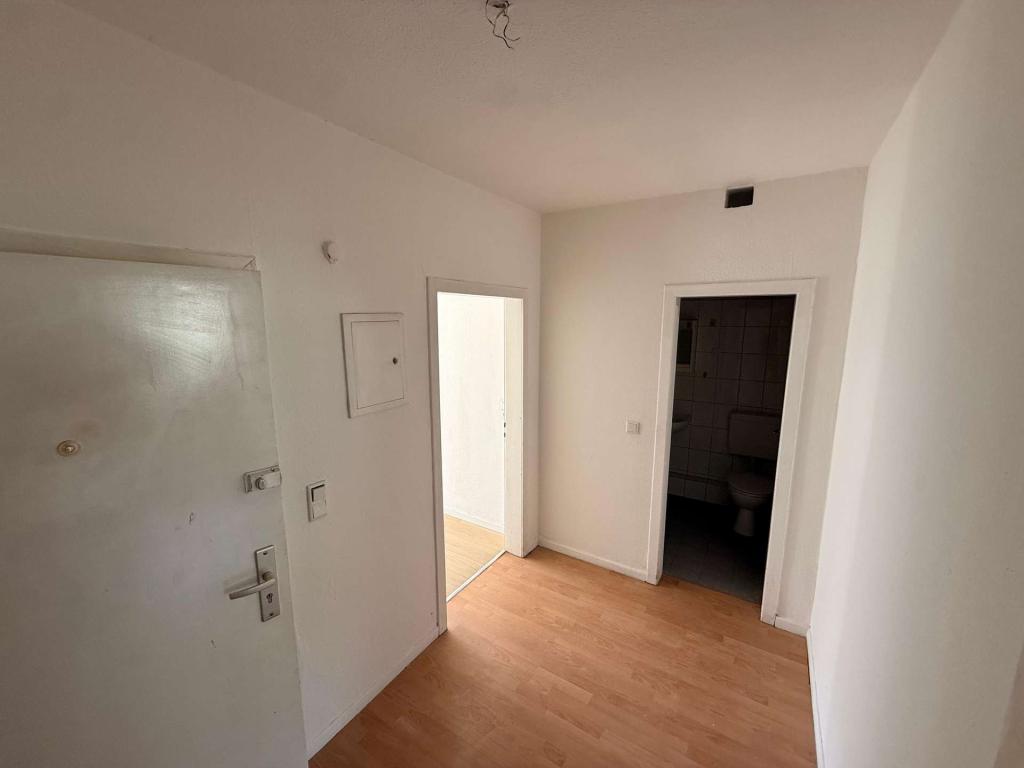 Zentrale 2-Zimmer-Wohnung ca. 62 m² Kernsaniert – inkl. Einbauküche - Photo 5