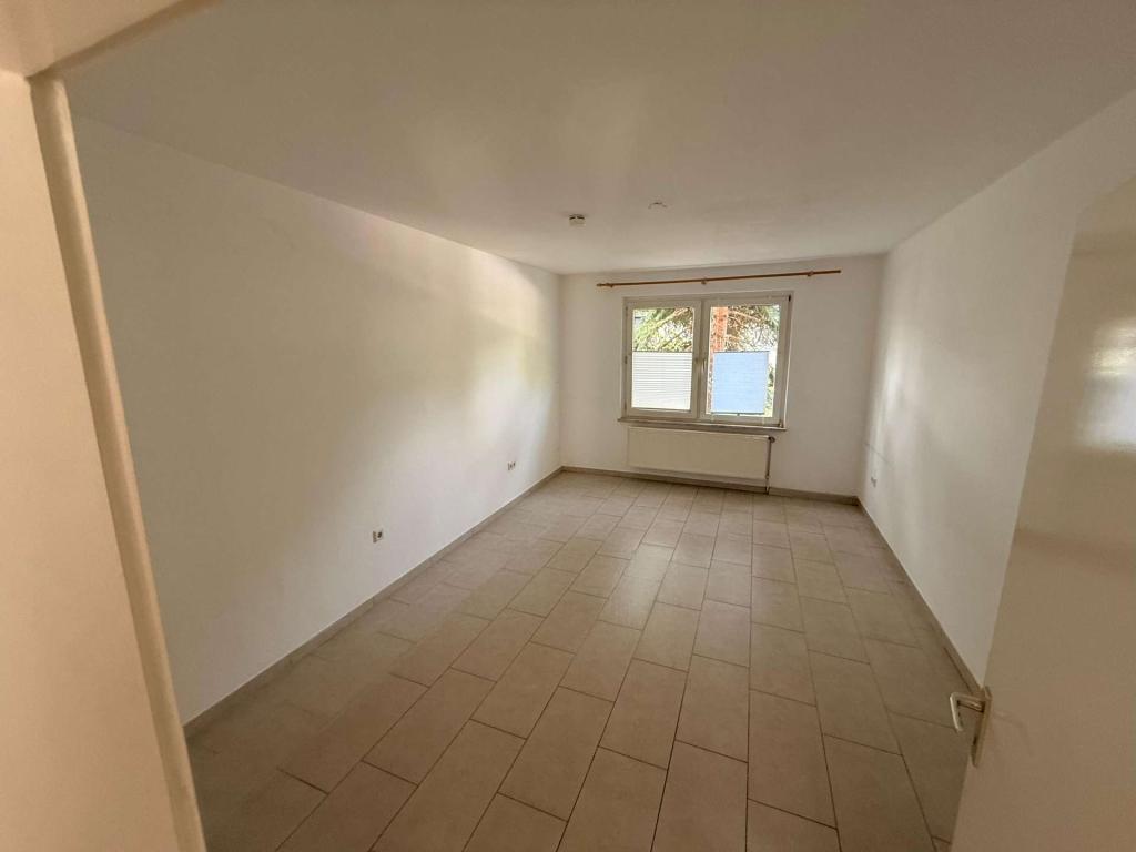 Zentrale 3,5-Zimmer-Wohnung ca. 96 m² – inkl. Einbauküche und Balkon! - Photo 4