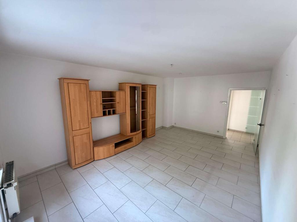 Zentrale 3,5-Zimmer-Wohnung ca. 96 m² – inkl. Einbauküche und Balkon! - Photo 1