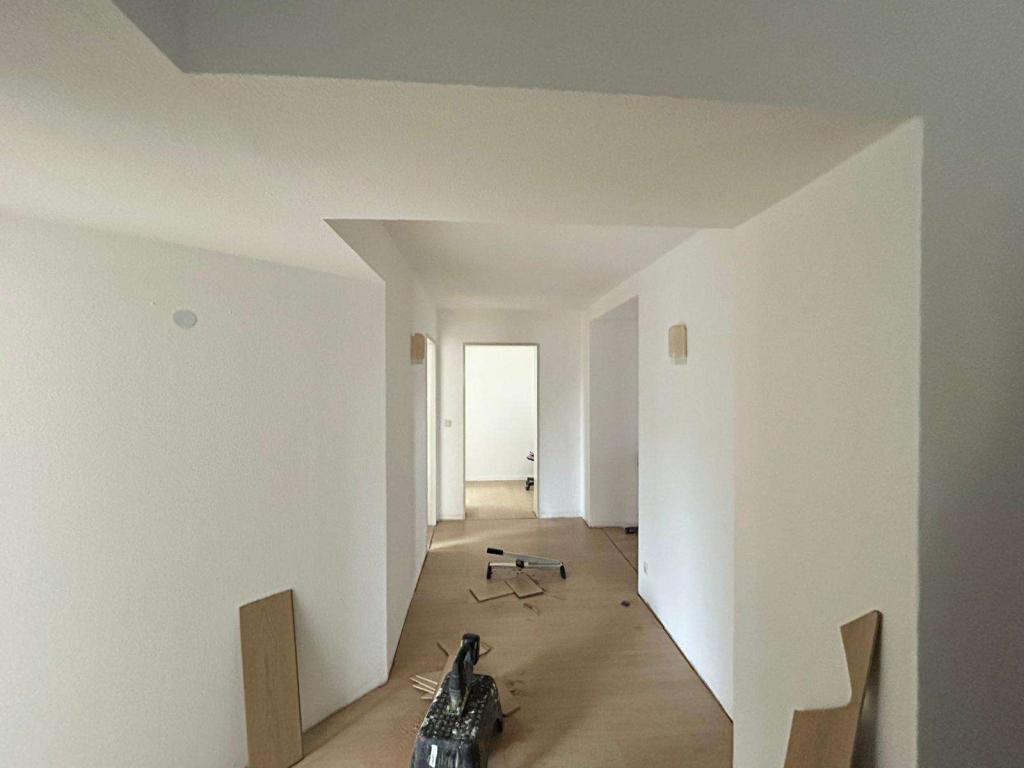 Attraktive 9-Zimmer-Wohnung mit Einbauküche in zentraler Lage von Gelsenkirchen - Photo 4
