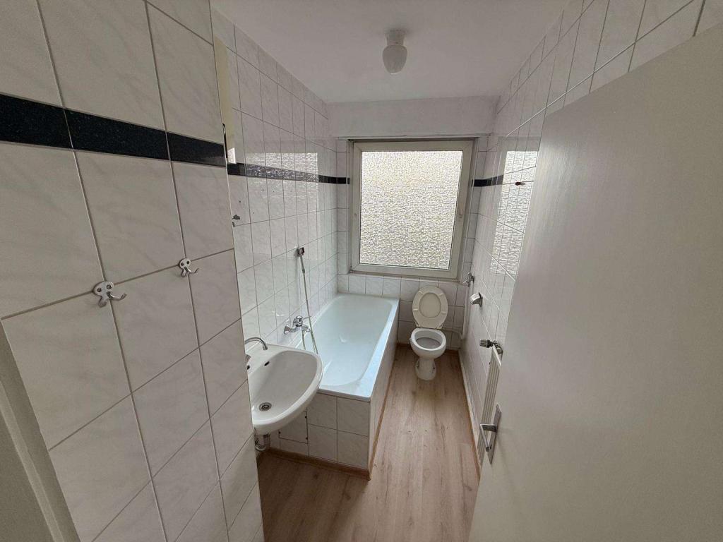 2-Zimmer-Wohnung ca. 55 m² – vollständig saniert in Top-Lage von Gelsenkirchen - Photo 1