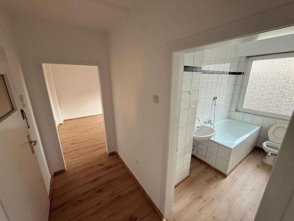2-Zimmer-Wohnung ca. 55 m² – vollständig saniert in Top-Lage von Gelsenkirchen - Photo 2