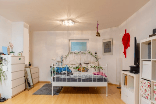 Familienglück in Bestlage: Stilvolles Haus mit Pool, Sauna & viel Platz - Foto 5