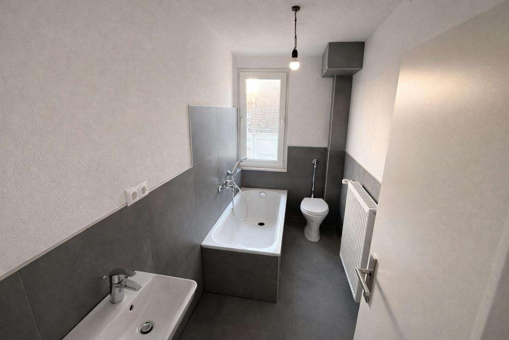 Frisch renovierte 2 Zimmer Wohnung in Top Lage von Gelsenkirchen - Rotthausen - Photo 3