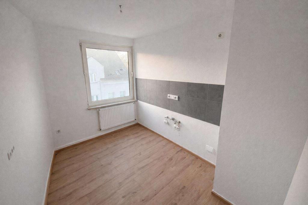 Frisch renovierte 2 Zimmer Wohnung in Top Lage von Gelsenkirchen - Rotthausen - Photo 1