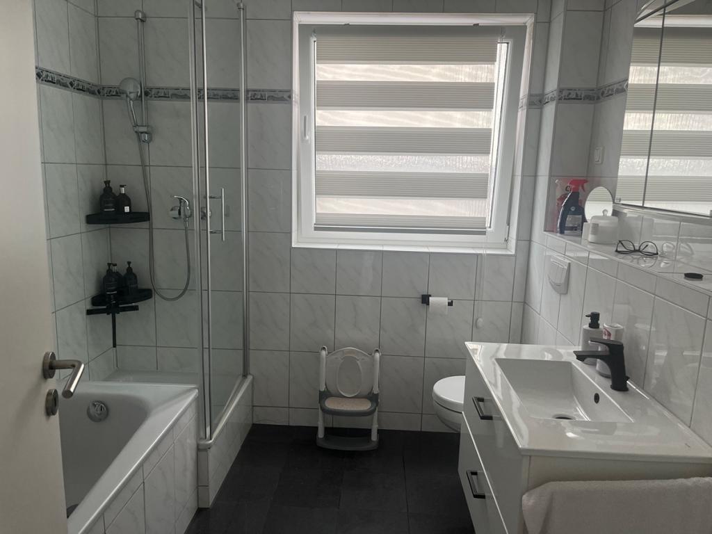 Badezimmer.jpeg