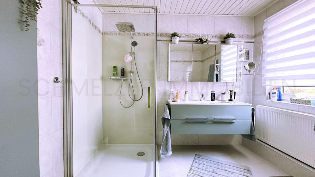Badezimmer 1.OG 2