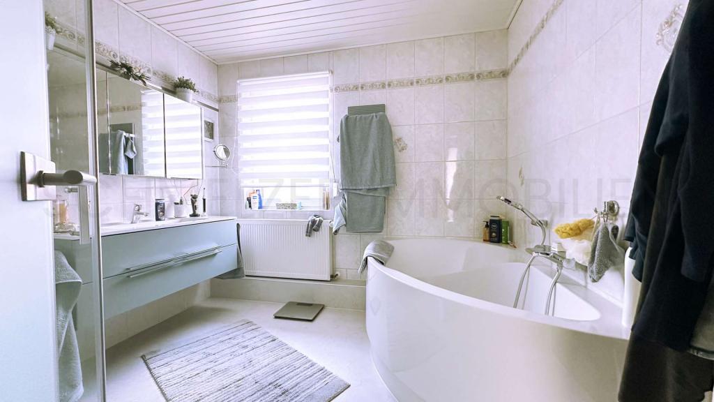 Badezimmer 1.OG