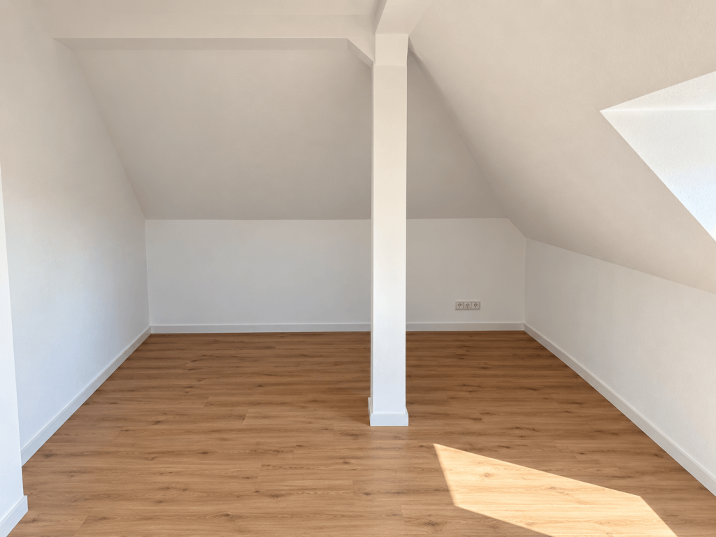Gemütliche Dachgeschosswohnung in zentraler Lage von Bebra - Foto 3