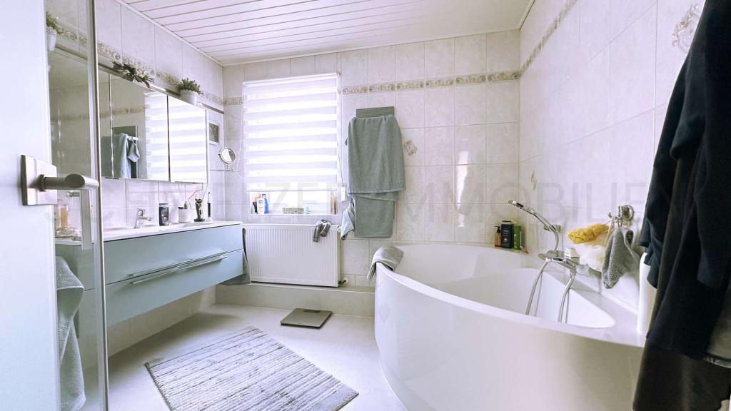 Badezimmer 1.OG