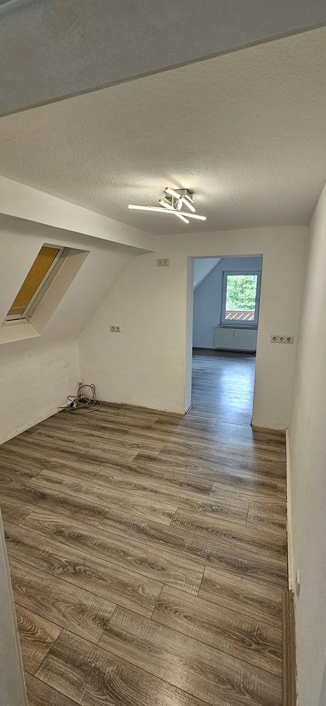 3 Zimmer Wohnung mit Balkon in Fürth Poppenreuth - Foto 3