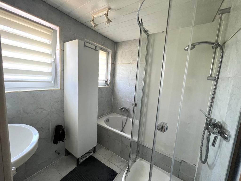 OG: Badezimmer