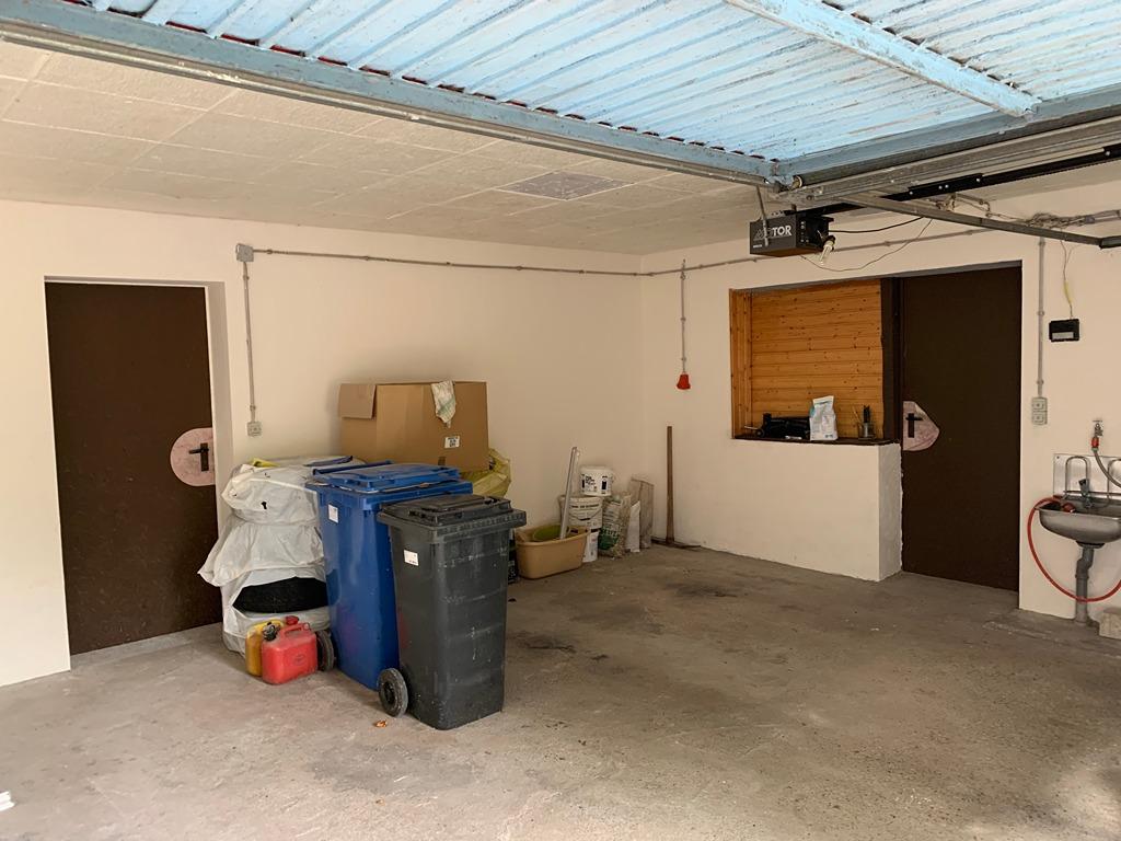 IMG_0066 Doppelgarage.jpeg