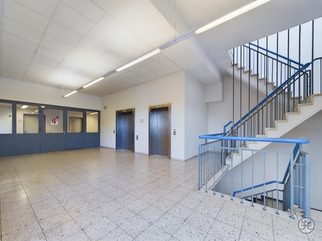 Eden-Ehbrecht-Immobilien_Büroflächen_Telekom-Gebäude_001