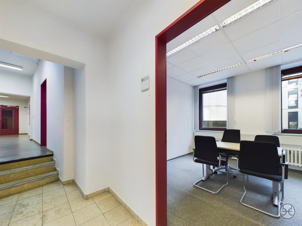 Eden-Ehbrecht-Immobilien_Büroflächen_Telekom-Gebäude_042