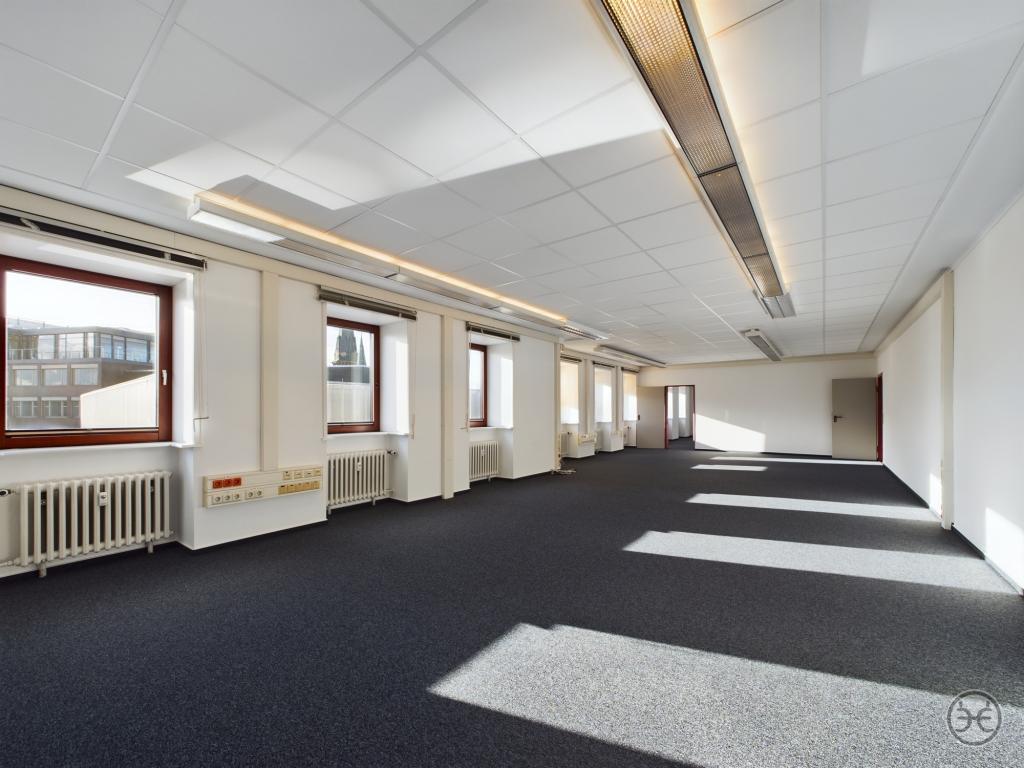 Eden-Ehbrecht-Immobilien_Büroflächen_Telekom-Gebäude_013