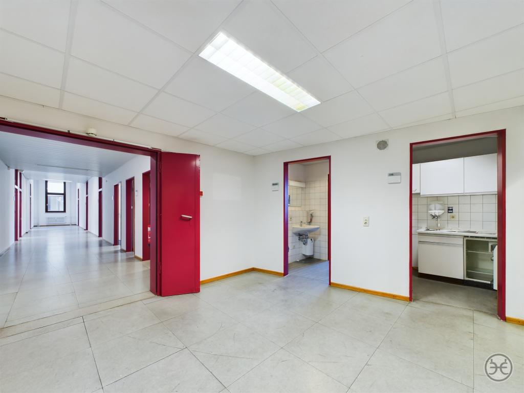 Eden-Ehbrecht-Immobilien_Büroflächen_Telekom-Gebäude_029