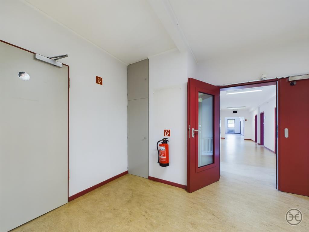 Eden-Ehbrecht-Immobilien_Büroflächen_Telekom-Gebäude_011