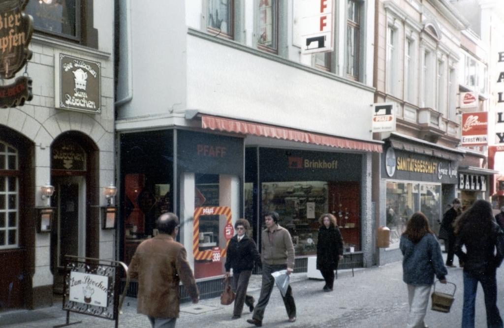 Staustraße_Fassade_1980