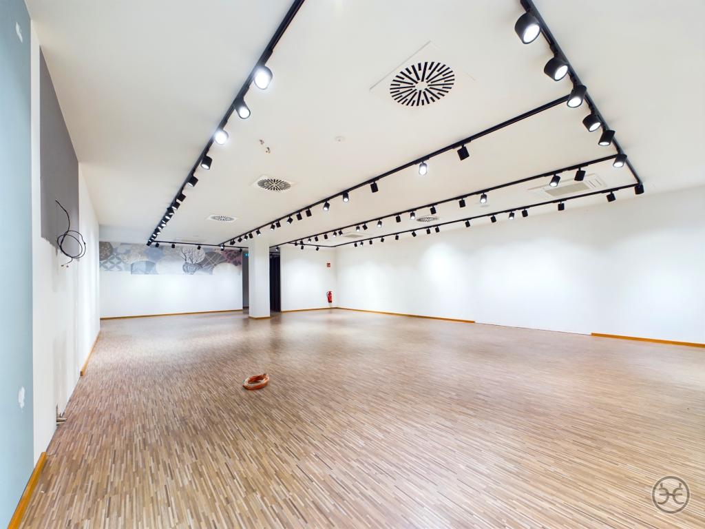 Eden-Ehbrecht-Immobilien_Gewerbemakler_Top-Verkaufsfläche006