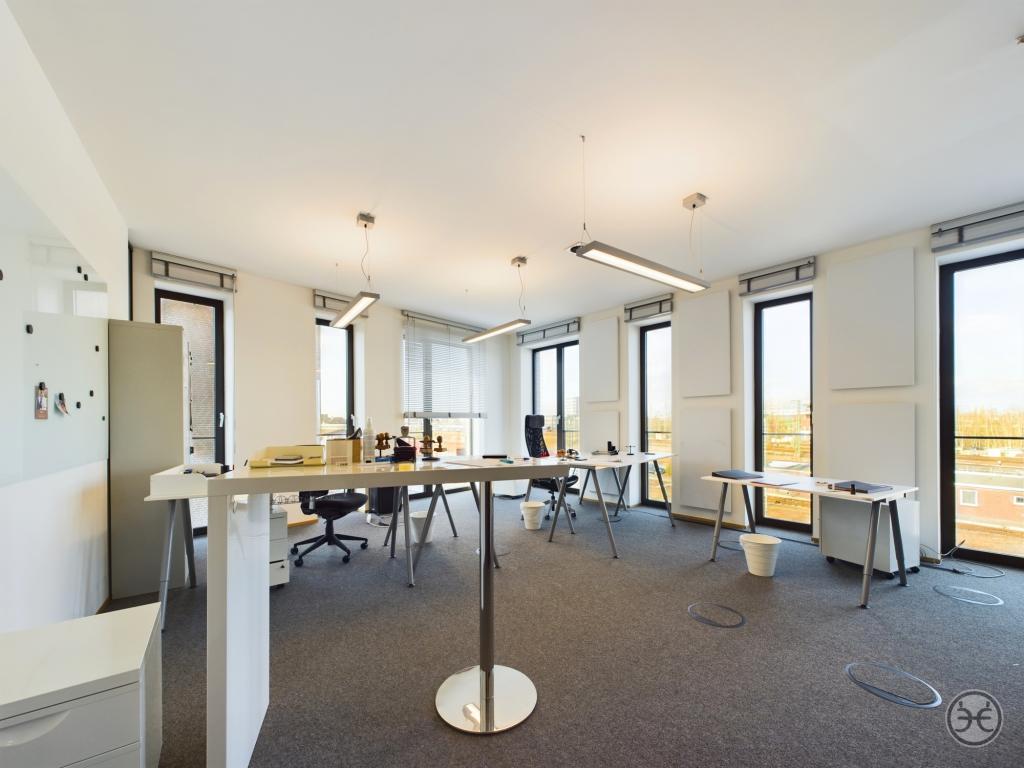Eden-Ehbrecht-Immobilien_Vermietung_Büro_Alter-Stadthafen_073