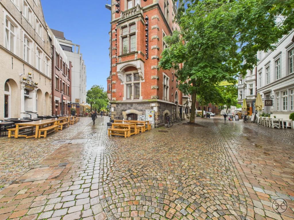 Eden-Ehbrecht-Immobilien_Gewerbefläche_Markt_Vermietung_005